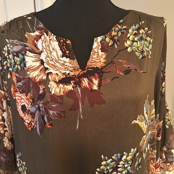 Umgee floral bell sleeve swing dress/tunic size small 🧡 - Picture 2 of 15